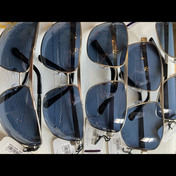 Quo. Sunglasses. 100%. UVA & UVB. Protection. - Picture 3 of 16